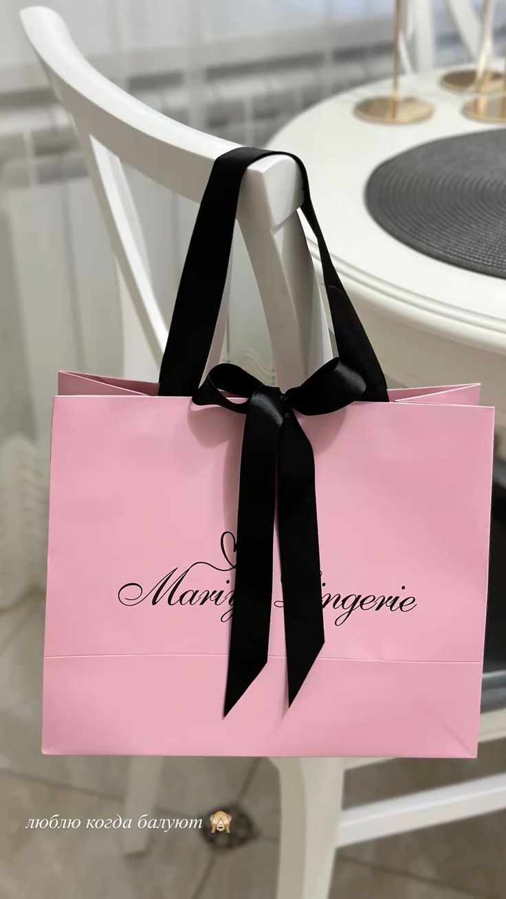 Luxury Pink Paper Gift Bag With Middle Ribbon