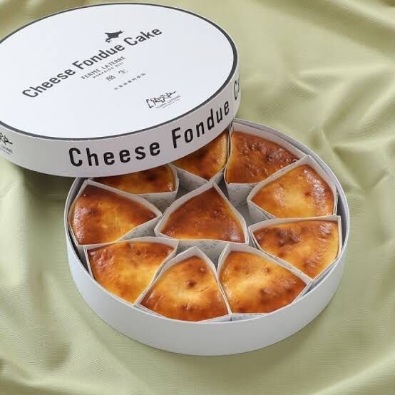 Luxurious cheese round box