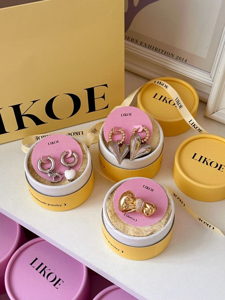 Luxurious Jewelry Round Box