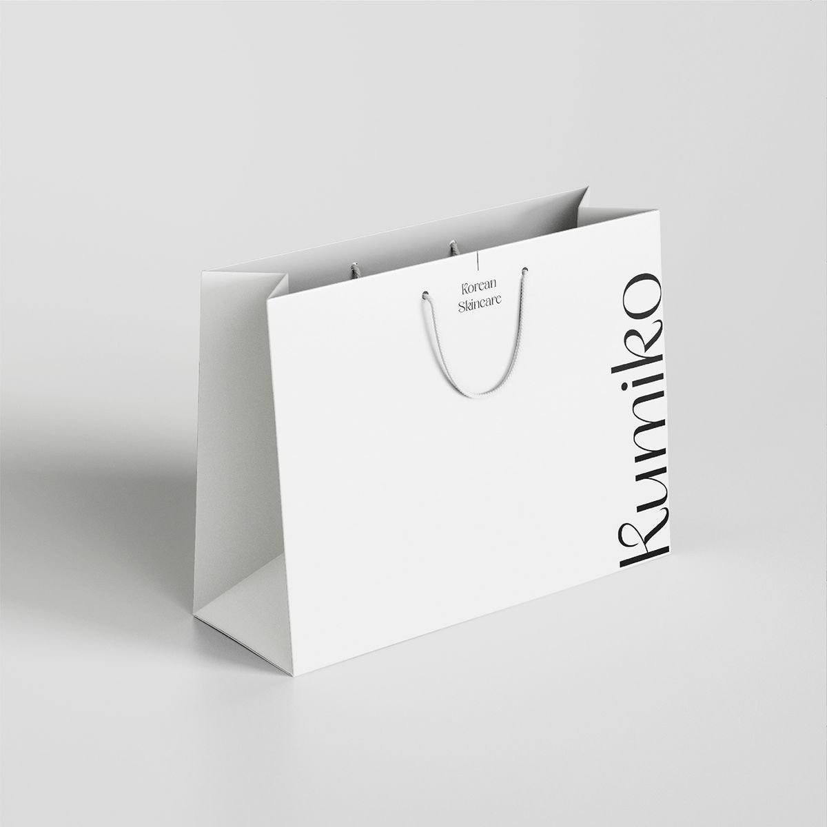 Luxurious And Minimalist Paper Bag